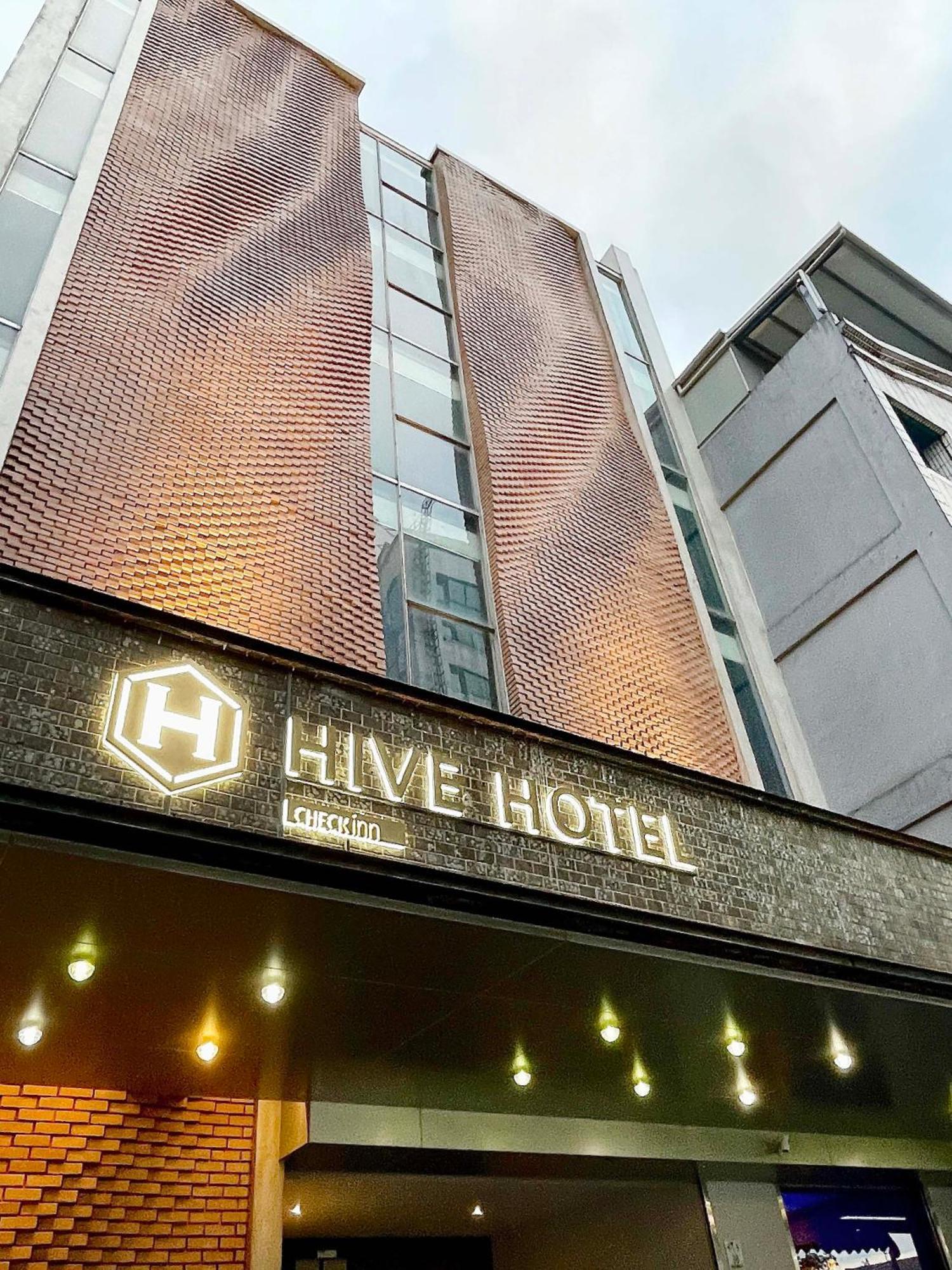Check Inn Hive Luodong Exteriör bild